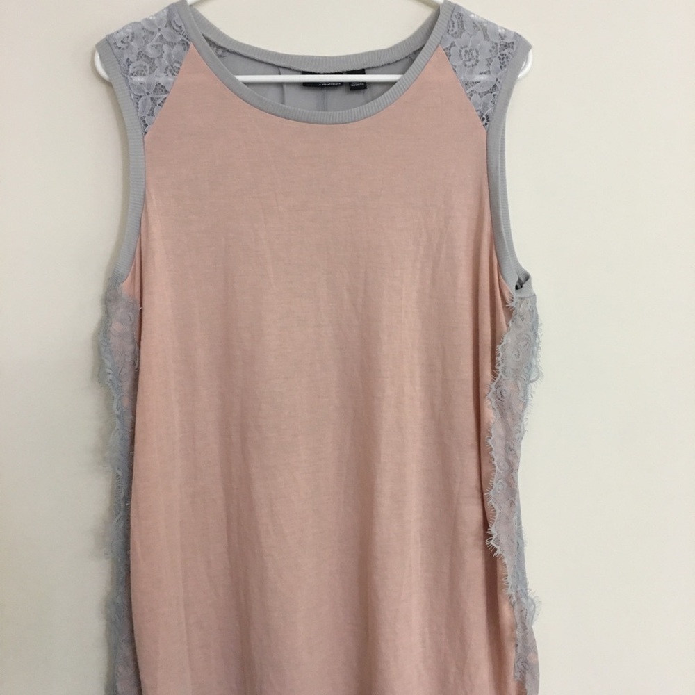 Sleeveless peach and gray top